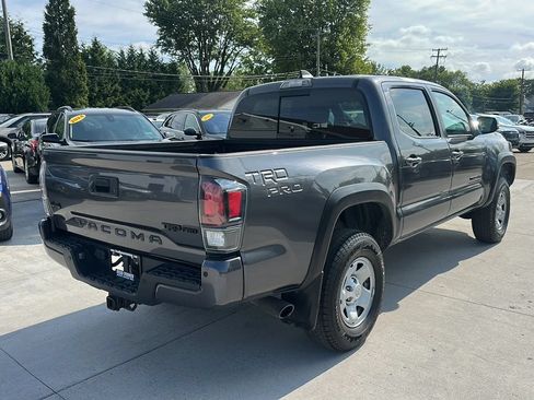 Used 2022 Toyota Tacoma TRD Pro AWD/4WD image 5