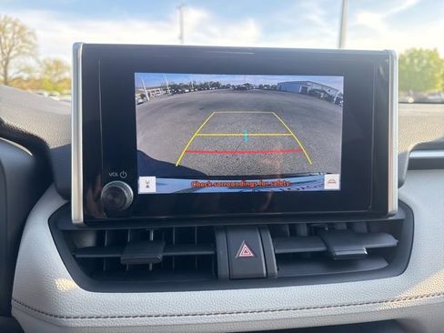 Used 2023 Toyota RAV4 XLE image 33