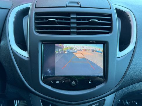 Used 2016 Chevrolet Trax LT w/ LT Convenience Package FWD image 15