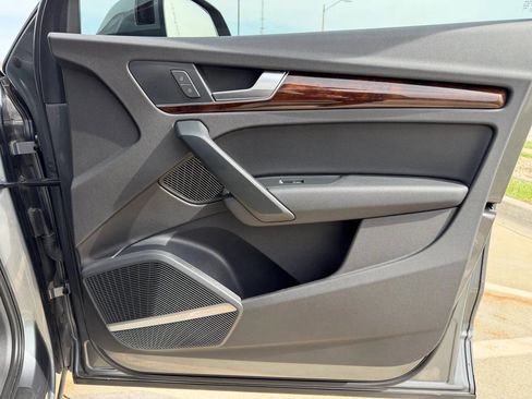 Used 2018 Audi Q5 2.0T Premium Plus w/ Premium Plus Package image 28