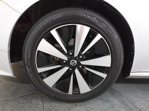 Used 2022 Nissan Altima 2.5 SV image 32