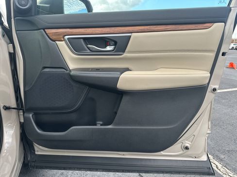 Used 2017 Honda CR-V EX-L image 10
