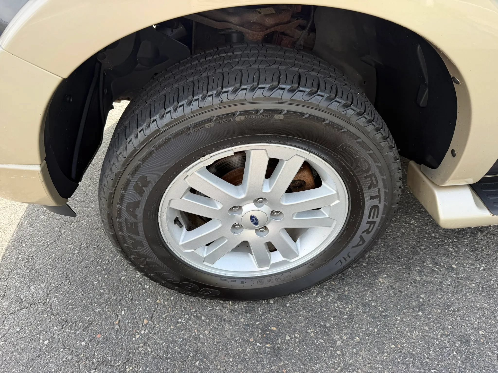 Used 2007 Ford Explorer Eddie Bauer AWD/4WD image 9