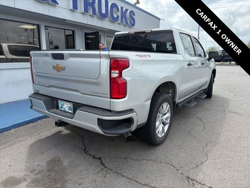 Used 2022 Chevrolet Silverado 1500 Custom w/ Safety Confidence Package image 3