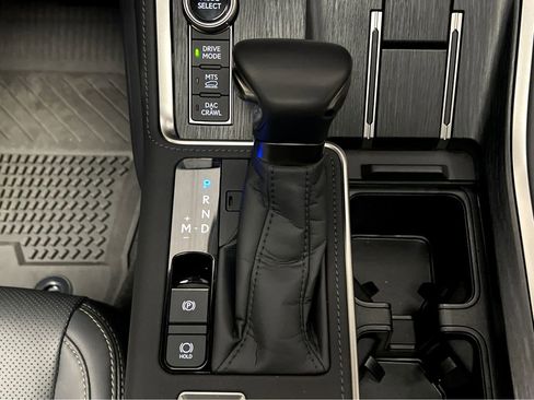 Certified 2026 Lexus GX 550 AWD/4WD image 32