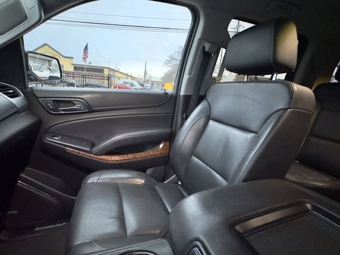 Used 2019 Chevrolet Tahoe LT image 14