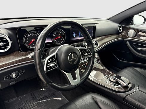 Used 2019 Mercedes-Benz E 450 4MATIC Sedan w/ Premium Package image 18