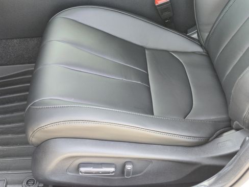 Used 2026 Acura Integra FWD image 16
