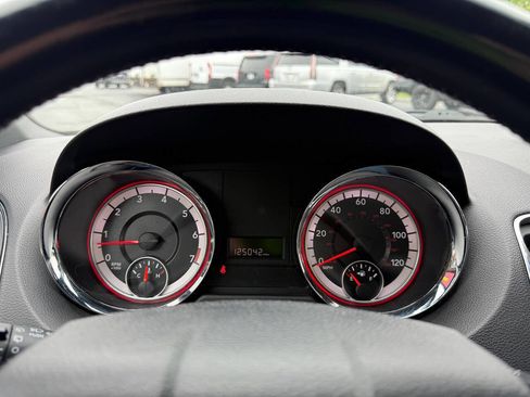 Used 2019 Dodge Grand Caravan SXT FWD image 13
