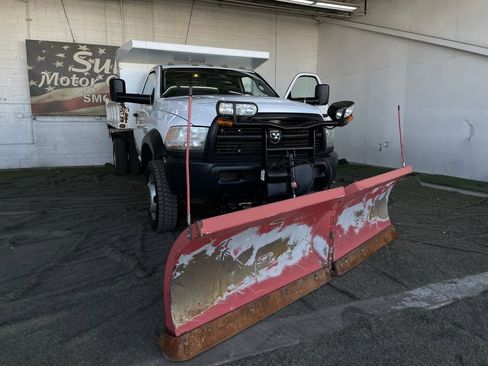 Used 2012 RAM 4500 4x4 Regular Cab w/ Max Tow Pkg image 5