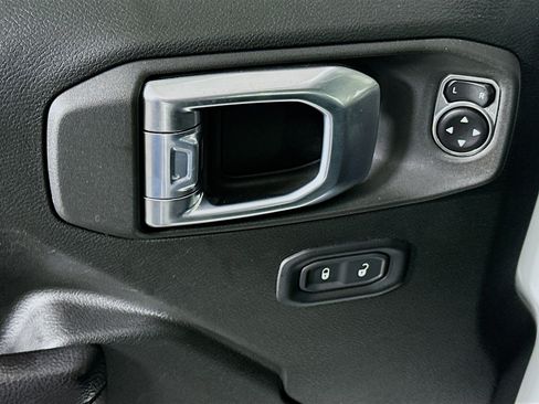Used 2023 Jeep Wrangler Sport AWD/4WD image 15
