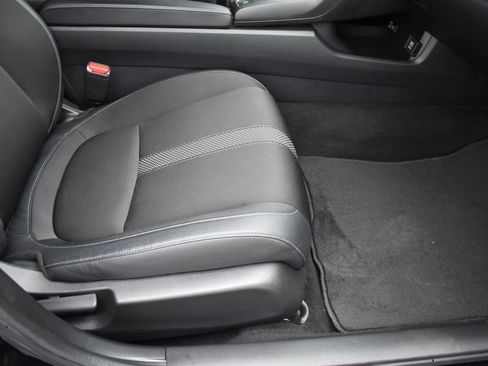 Used 2021 Honda Civic Sport image 9