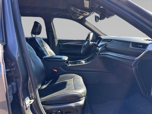 Certified 2023 Jeep Grand Cherokee L Overland image 19