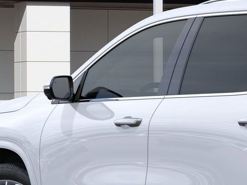 New 2026 Buick Enclave Avenir image 13