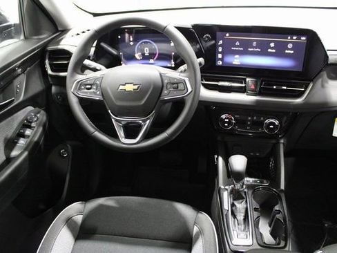 New 2026 Chevrolet TrailBlazer LT w/ Convenience Package image 16