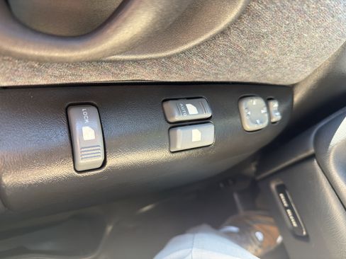 Used 2002 Chevrolet S10 Pickup LS w/ LS Preferred Equipment Group image 15