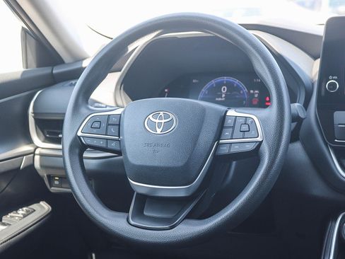 Certified 2025 Toyota Grand Highlander FWD image 16