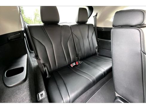 Used 2022 Acura MDX SH-AWD image 28