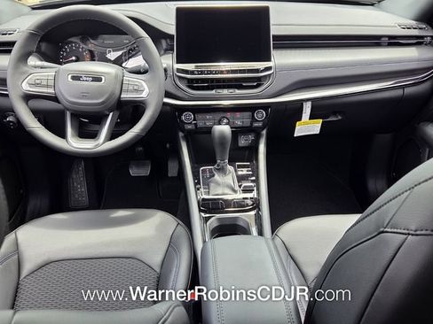 New 2026 Jeep Compass Latitude AWD/4WD image 8
