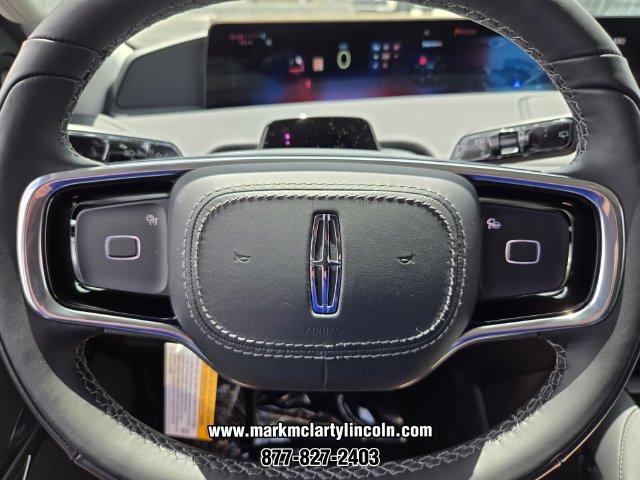 New 2027 Lincoln Navigator Premiere RWD image 21
