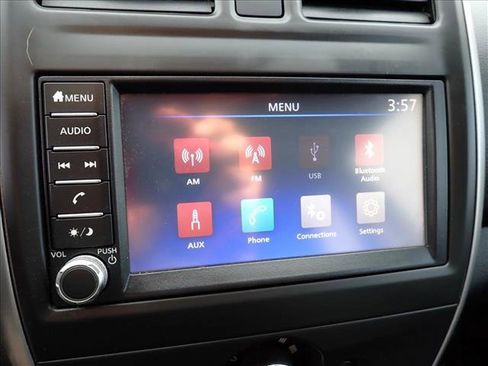 Used 2019 Nissan Versa SV image 19