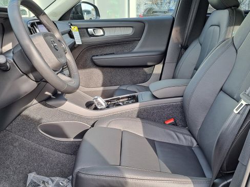 New 2026 Volvo XC40 B5 Plus w/ Protection Package Premier image 6