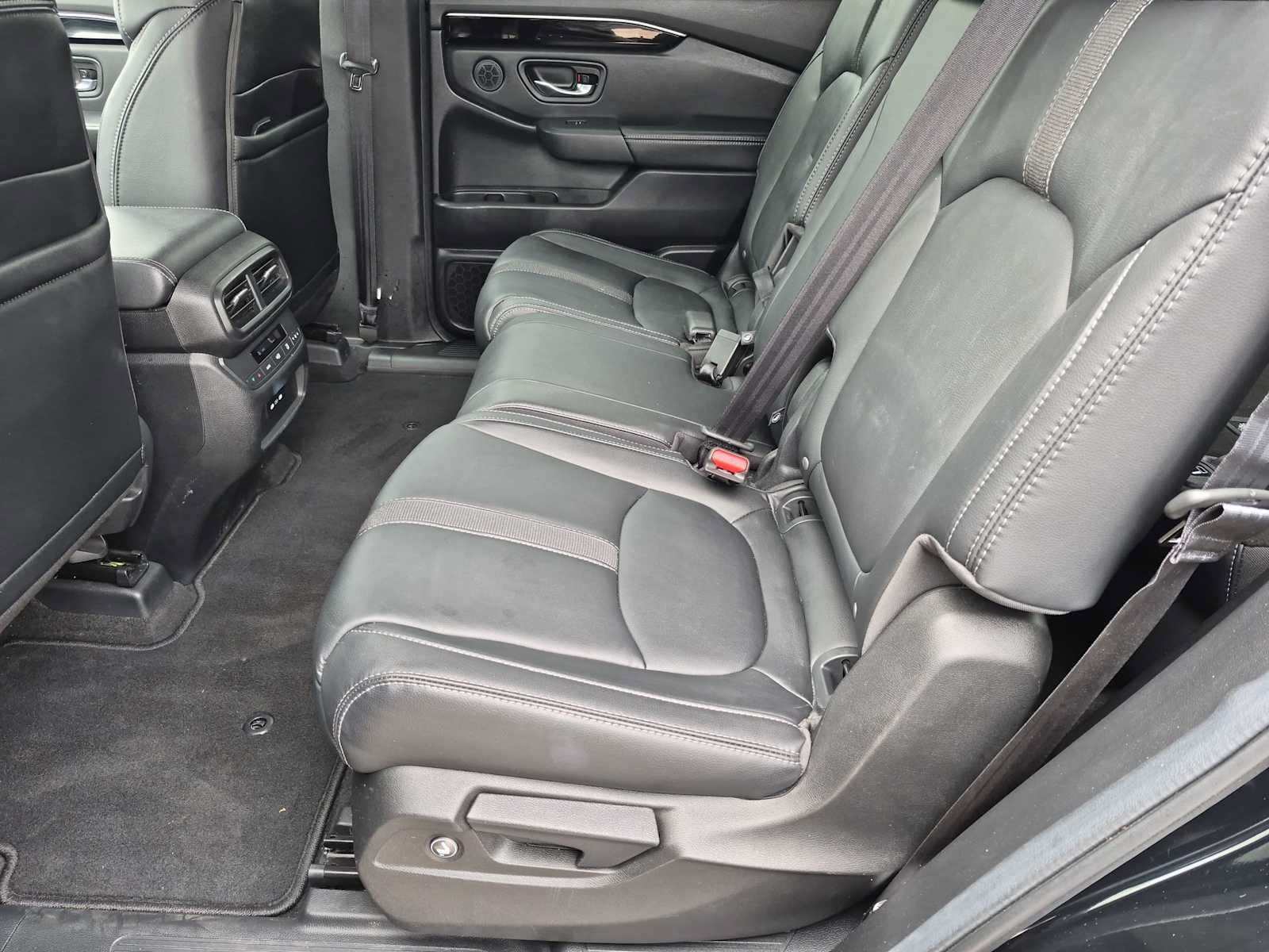 Certified 2024 Honda Pilot Touring image 19