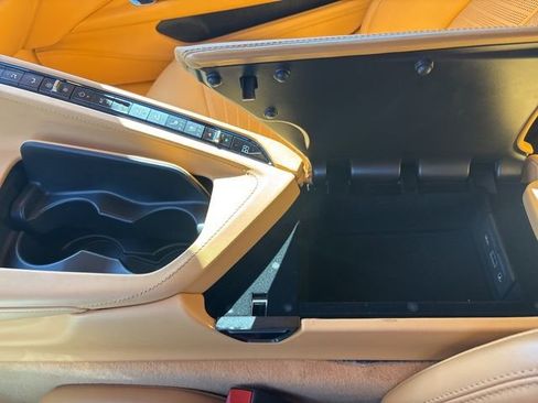 Used 2022 Chevrolet Corvette Stingray Premium Cpe w/ Z51 Performance Package image 49