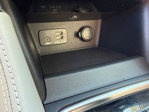 Used 2023 Subaru Forester Limited AWD/4WD image 28