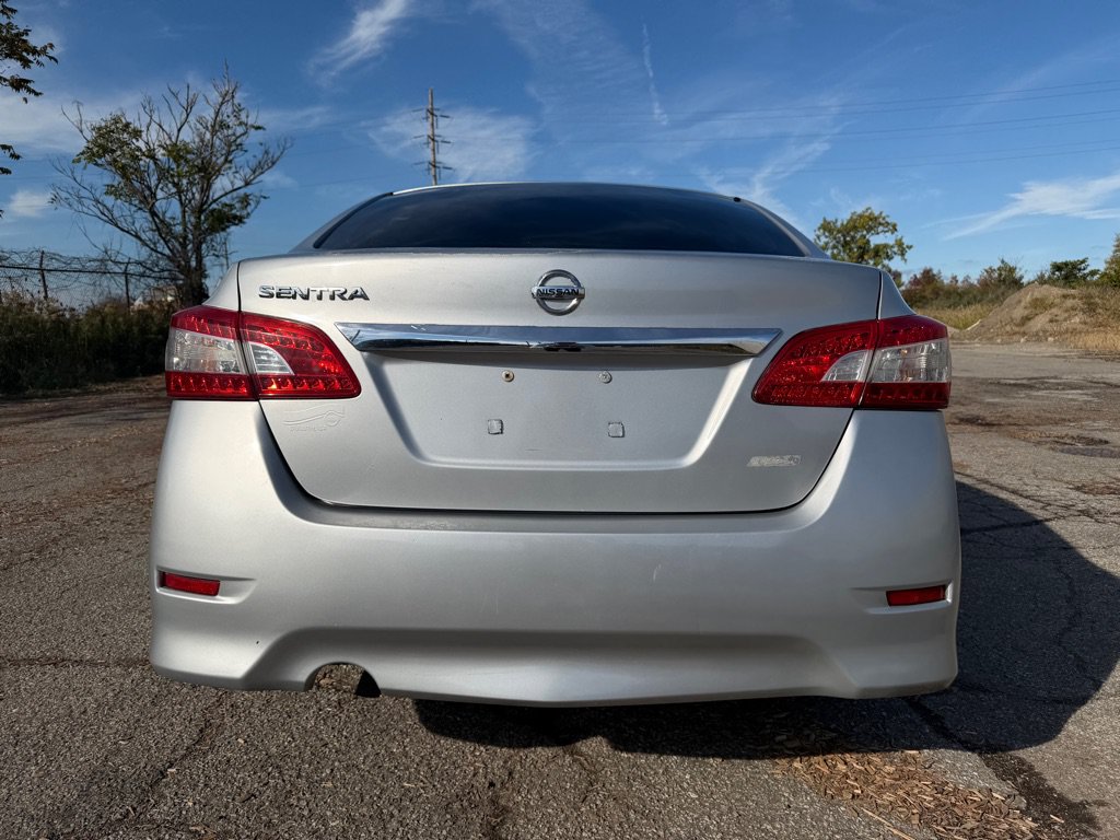 Used 2014 Nissan Sentra S FWD image 3