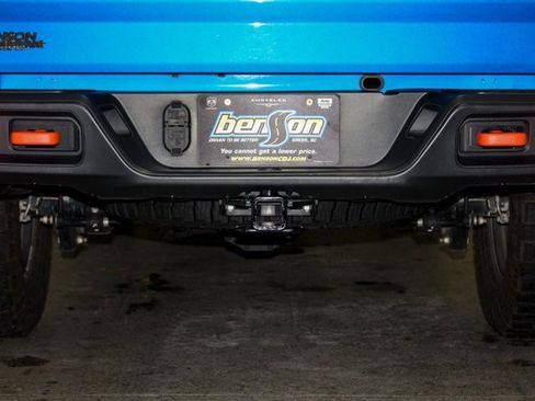 Used 2021 Jeep Gladiator Mojave w/ LED Lighting Group image 10