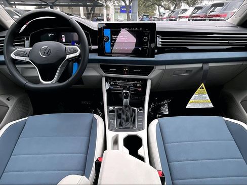 New 2026 Volkswagen Jetta SE image 5