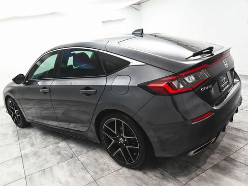 Used 2024 Honda Civic Sport Touring image 4