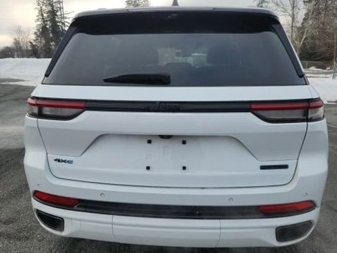 Used 2023 Jeep Grand Cherokee 30th Anniversary image 7