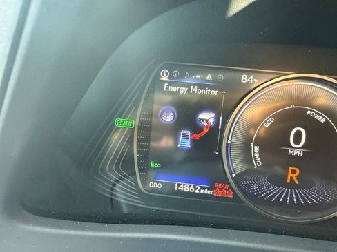 Used 2024 Lexus UX 250h AWD w/ Premium Package image 17