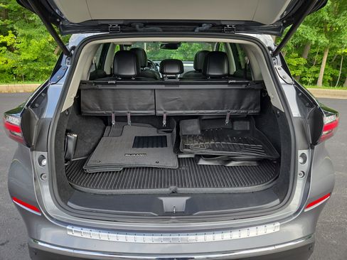 Used 2020 Nissan Murano SL w/ Moonroof Package image 9