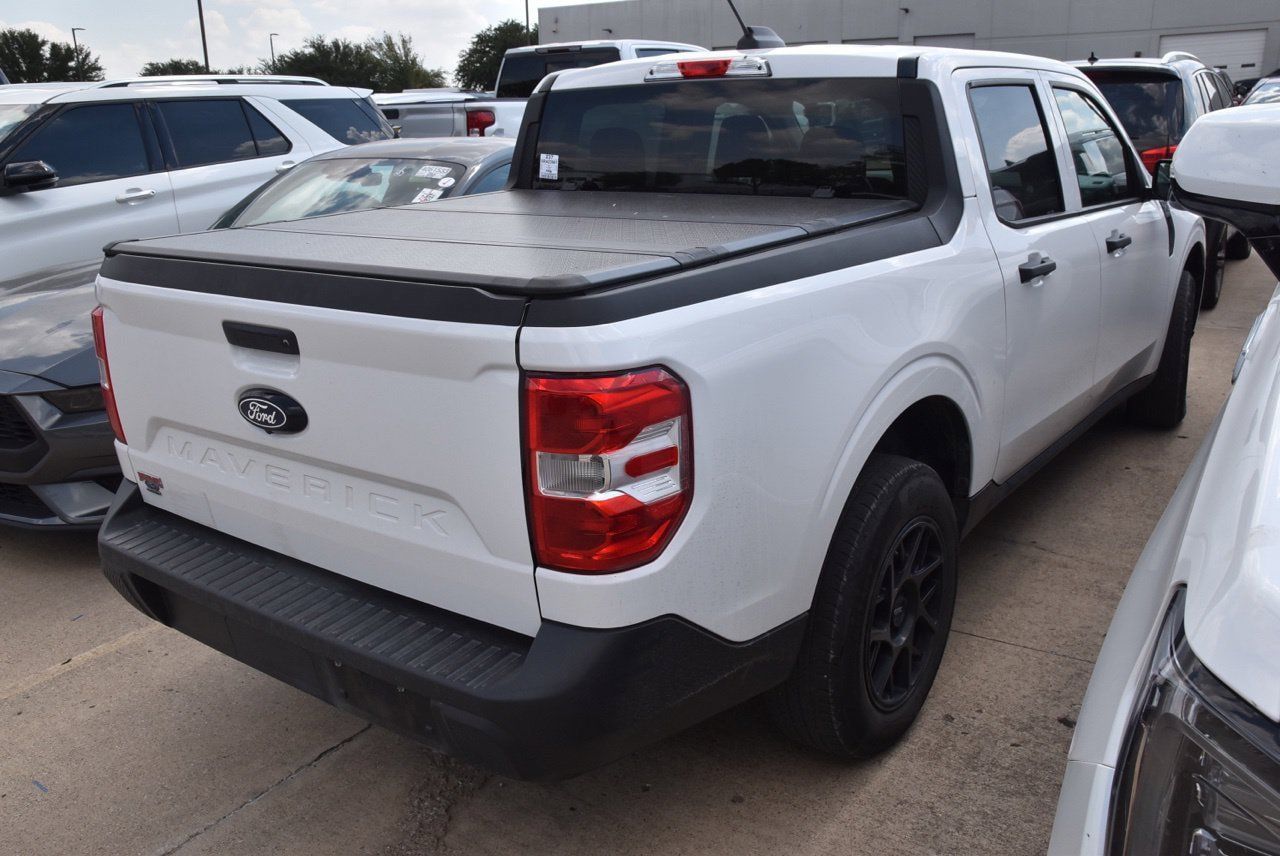 Used 2025 Ford Maverick XL FWD image 6