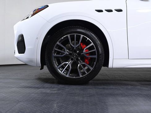 Used 2025 Maserati Grecale GT AWD/4WD image 23