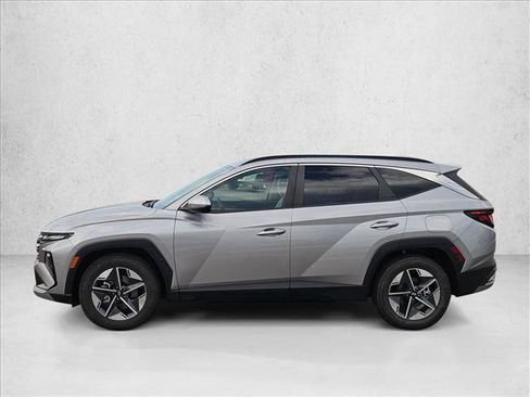 Used 2025 Hyundai Tucson SEL FWD image 9