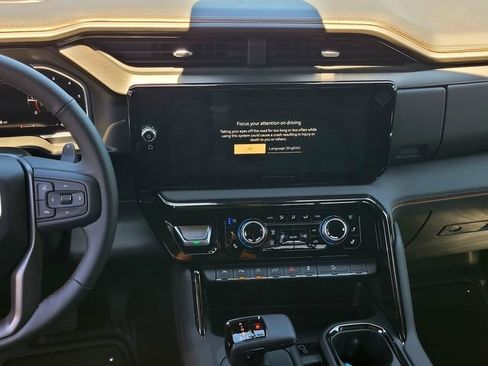 New 2026 GMC Sierra 1500 AT4 w/ AT4 Premium Package AWD/4WD image 13