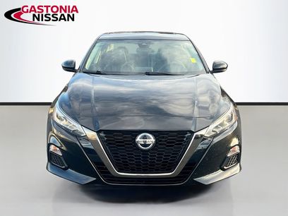 Used 2021 Nissan Altima 2.5 SR w/ SR Premium Package