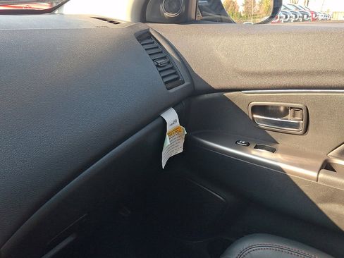 Used 2024 Mitsubishi Outlander Sport SE image 31