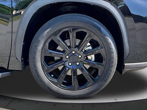 Used 2023 Toyota Highlander Platinum FWD image 36