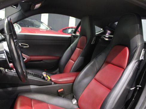 Used 2019 Porsche 718 Cayman S RWD image 22