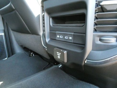 New 2026 RAM 2500 Laramie w/ Night Edition AWD/4WD image 14