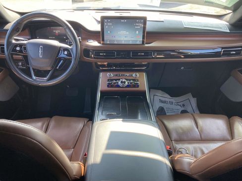 Used 2020 Lincoln Aviator Reserve w/ Equipment Group 202A image 19