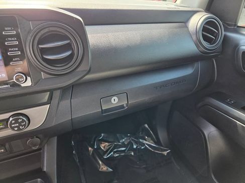 Used 2020 Toyota Tacoma SR w/ SR Convenience Package RWD image 21