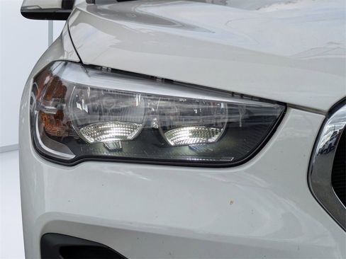 Used 2021 BMW X1 xDrive28i image 10