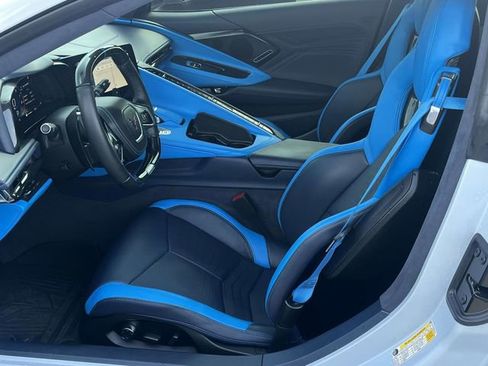 Used 2024 Chevrolet Corvette Z06 w/ Stealth Interior Trim Package RWD image 10