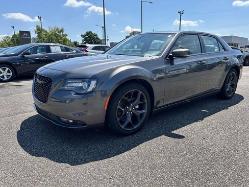 Used 2022 Chrysler 300 S RWD image 5